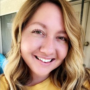 Meet your Posher, Brooke